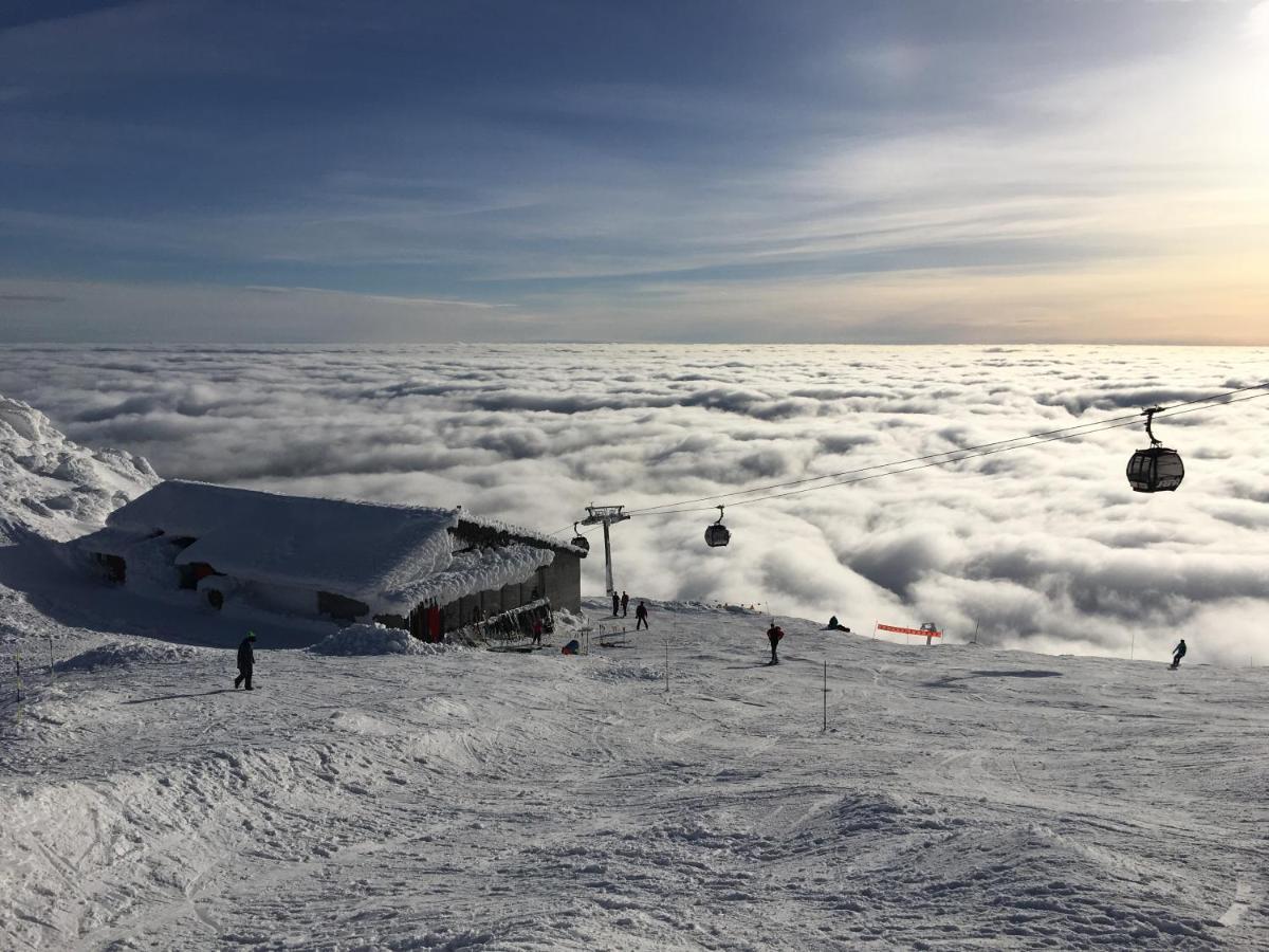Chata pri jaskyni Bystrá Exterior foto